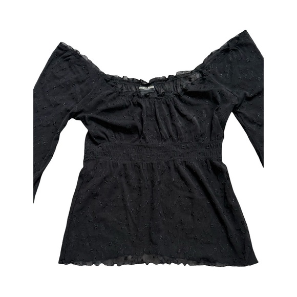 Guess Black Off-Shoulder Blouse - Picture 3 of 9